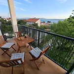 Sylvia Apartman *
