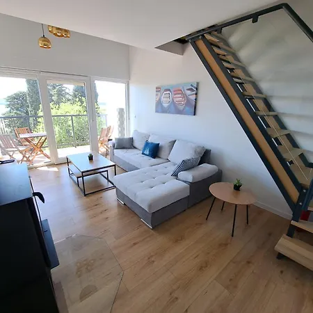 Sylvia * ツリクヴェニツァ